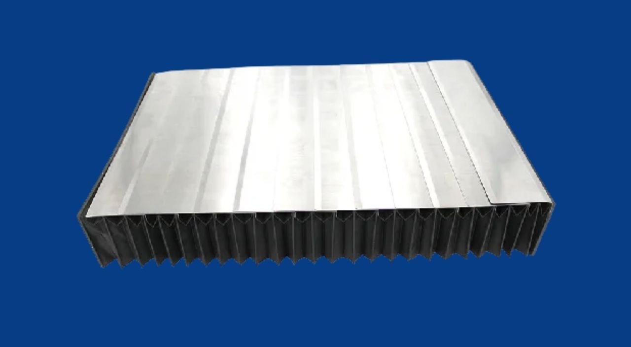 Proteção Sanfonada com Lâmina em Aço Inox